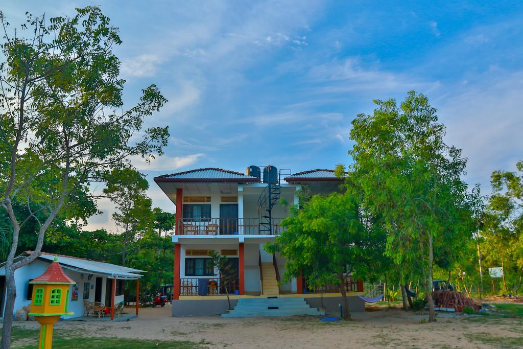 Autumn Moon Beach Cabanas Tangalle Eksteriør bilde